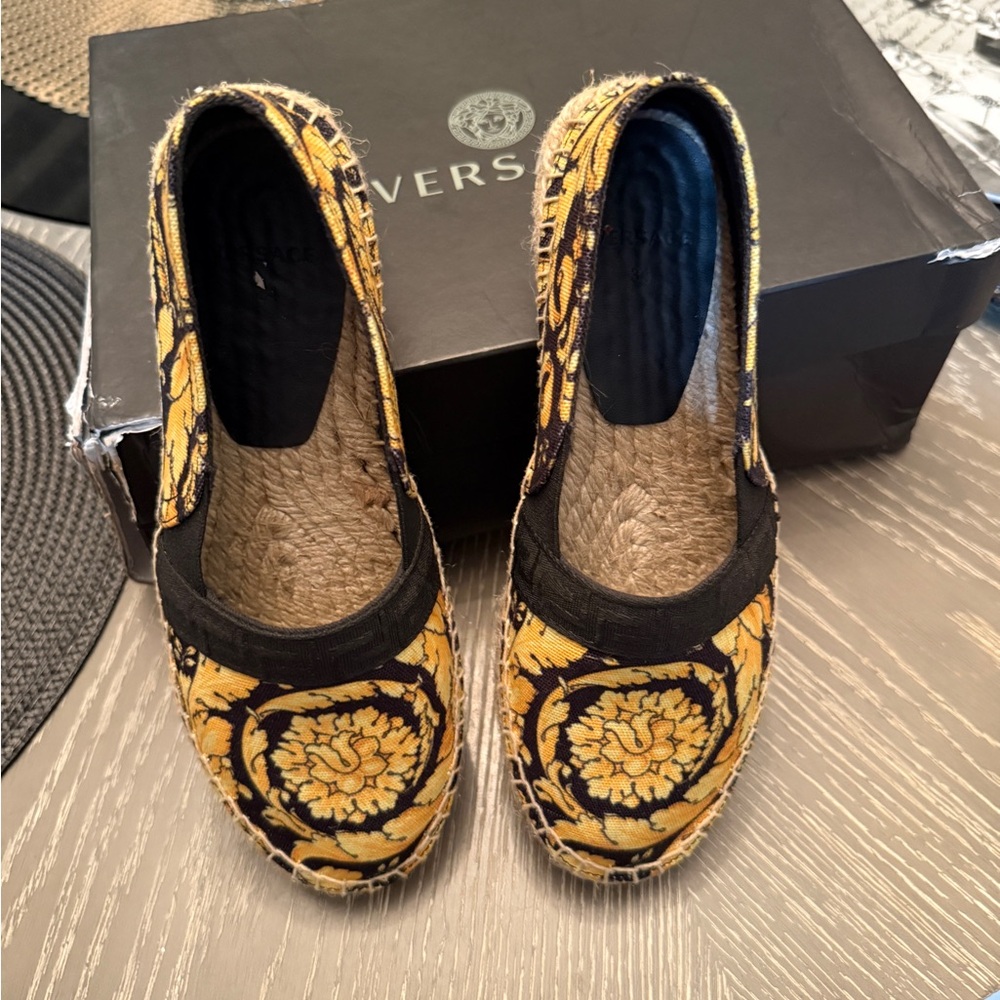 Versace Yellow And Black Patterned Espadrilles - image 7